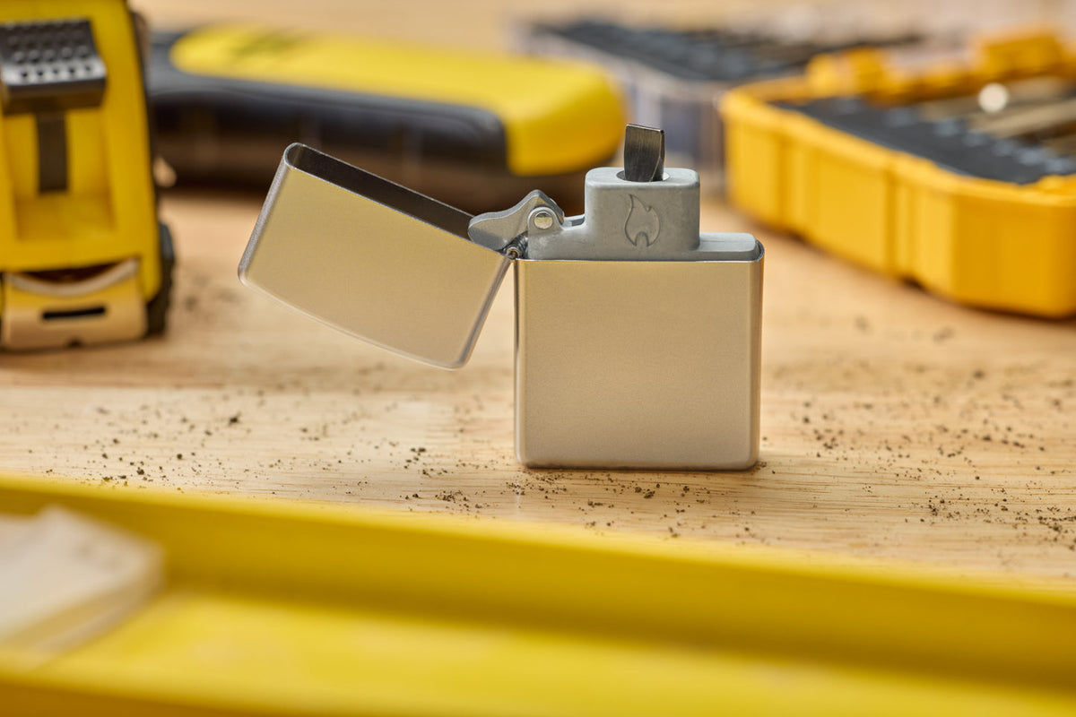 Zippo 40701 Vložek Bit Safe Screwdriver v ohiušju 205 Satin Chrome