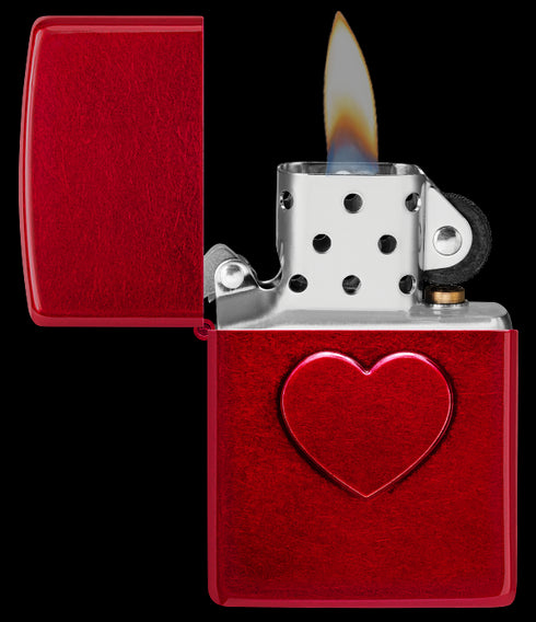 Zippo 46588 vžigalnik 3D Stamped Heart, Candy Apple Red