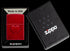 Zippo 46588 vžigalnik 3D Stamped Heart, Candy Apple Red