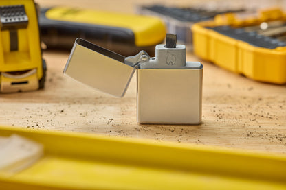 Zippo 40701 Vložek Bit Safe Screwdriver v ohiušju 205 Satin Chrome